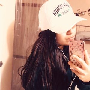 Meet your Posher, Carolina